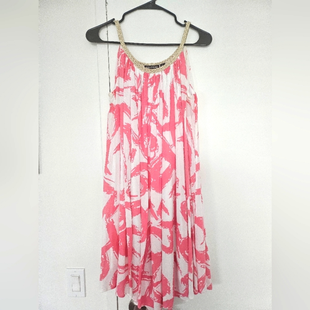 Chic Pink and White Sleeveless Dress